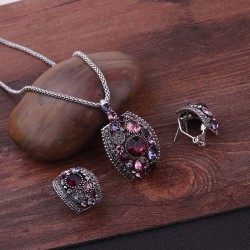 Luxury Crystal Stud Earrings & Necklace Set (Purple Color)