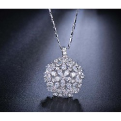 Zirconia Floral Pendant With Chain (SILVER)